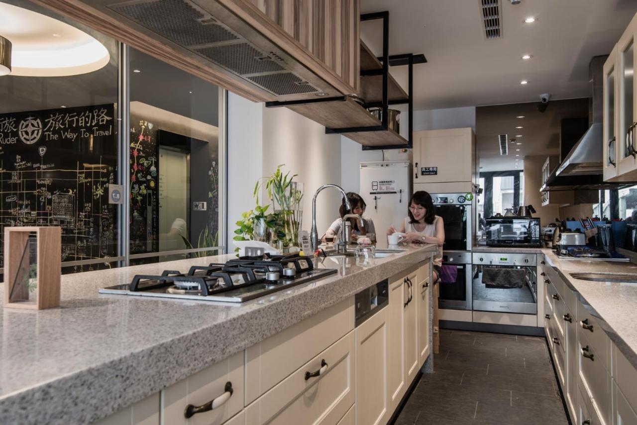 Norden Ruder Hostel Taitung Bagian luar foto